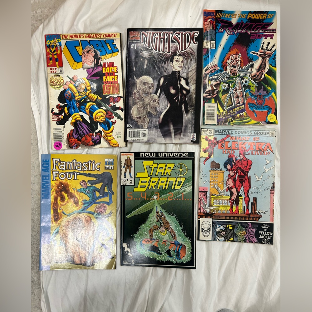 Set of 6 Marvel comics in good condition.